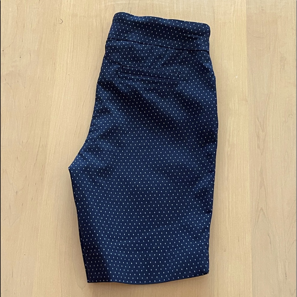 HILARY RADLEY SHORTS - Picture 2 of 3